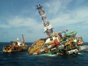 The P-36 oil platform with a background of sky and sea